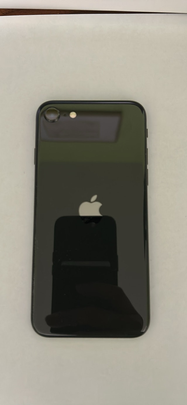Black iPhone SE 2 64GB - photo 3