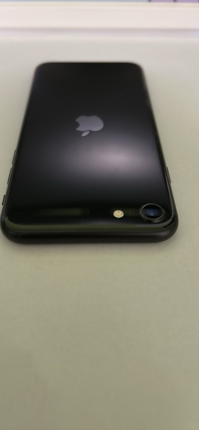 Black iPhone SE 2 64GB - photo 5