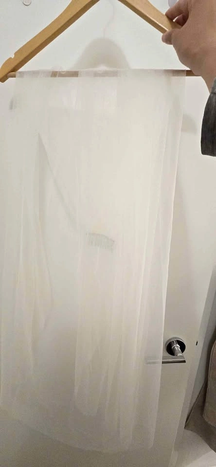 Wedding veil - knee length