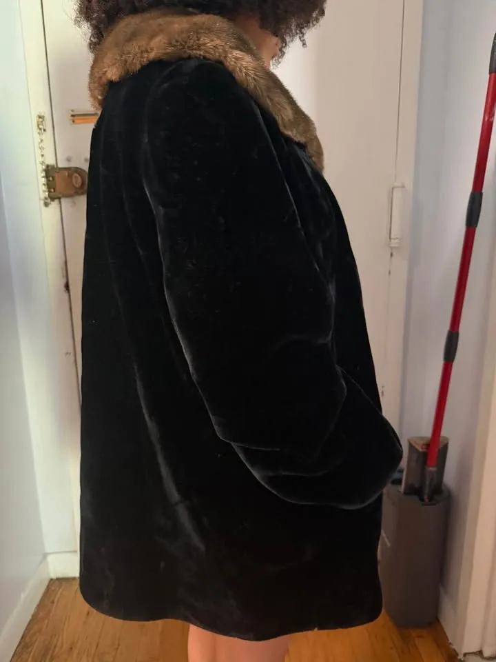 Vintage Borgaza Black Faux Fur Coat with Brown Collar- size 16 - photo 2