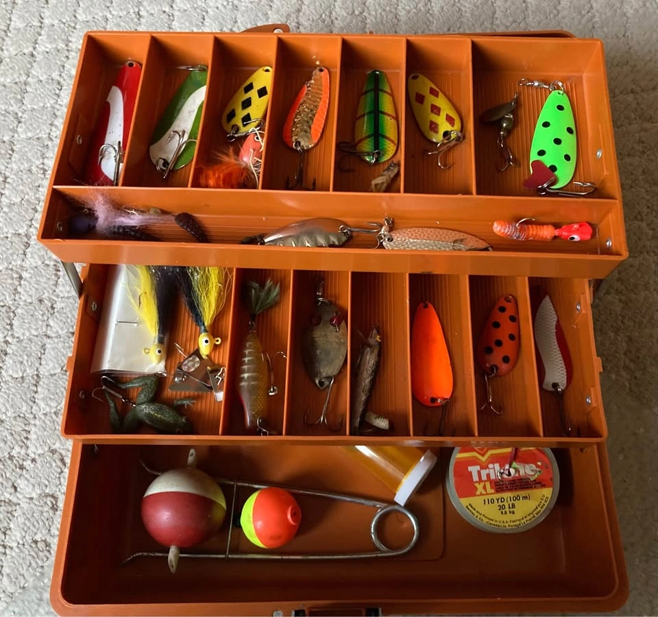Vintage Tackle Box & Lures Orange Fenwick 1050 Box - photo 5