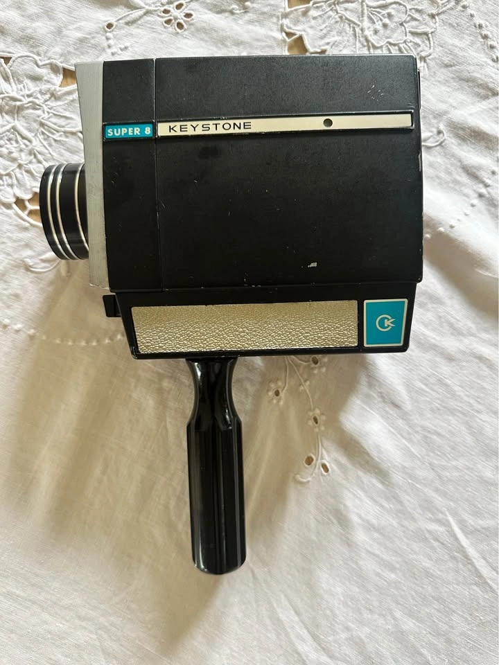 Keystone Super 8 Vintage Film Camera - photo 2