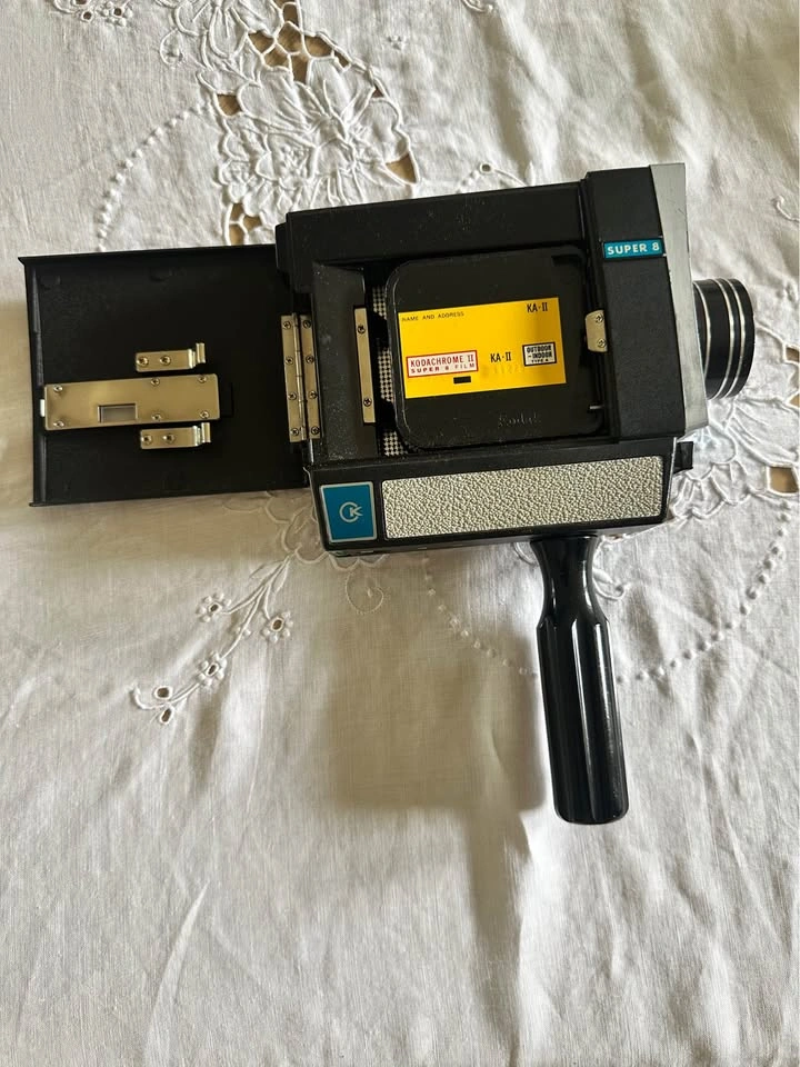 Keystone Super 8 Vintage Film Camera - photo 3