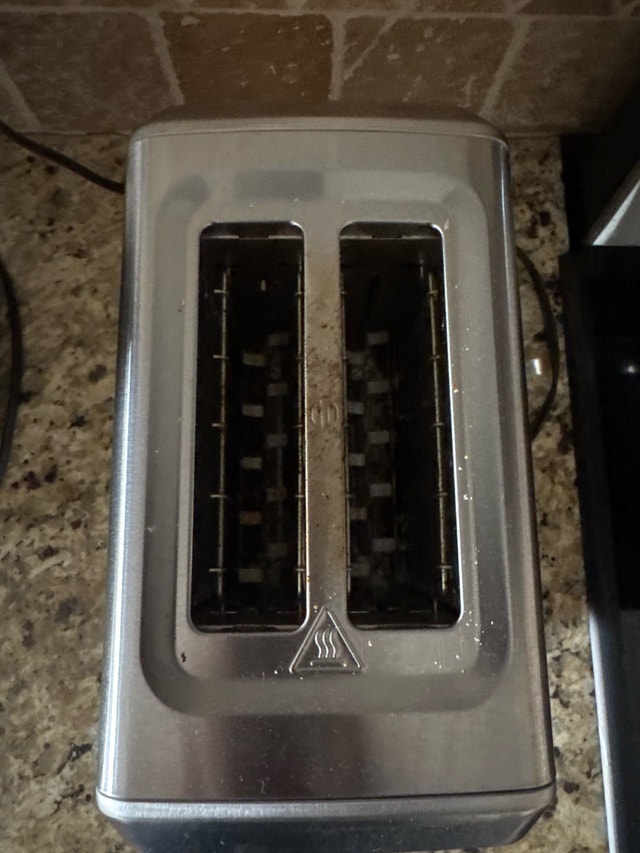 2 slot toaster - photo 2