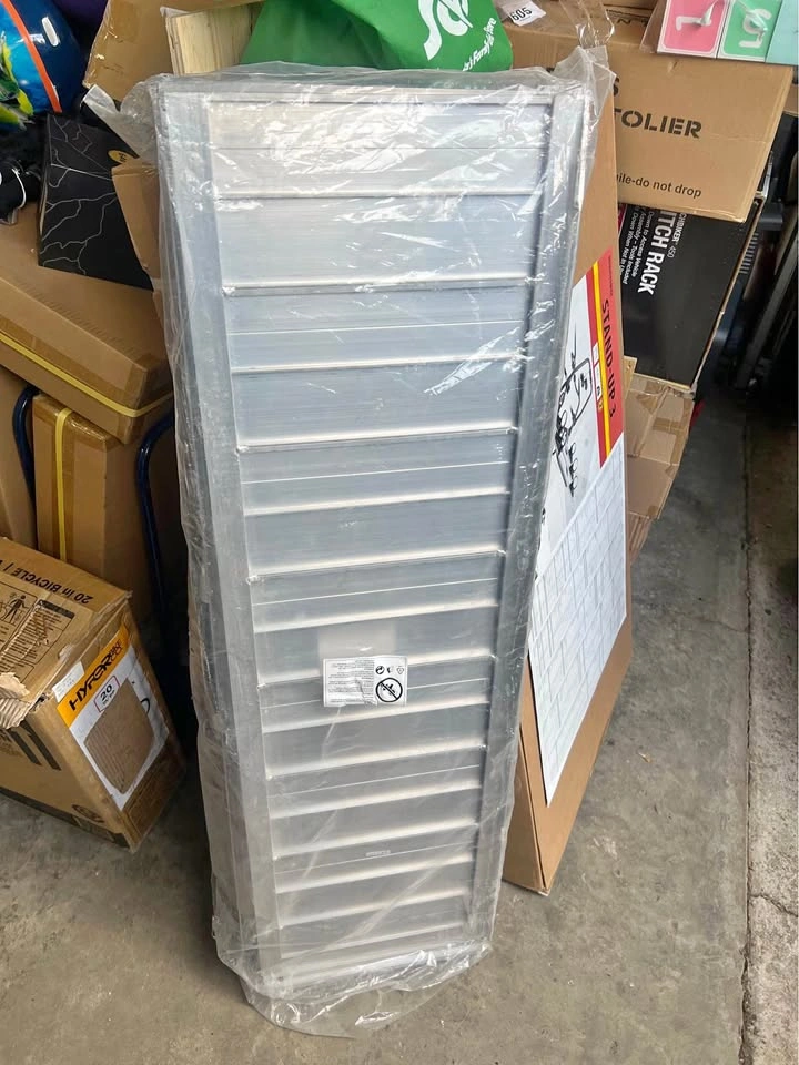 New Aluminum Loading Ramp 4’ x 28.5” wheel chair ramp