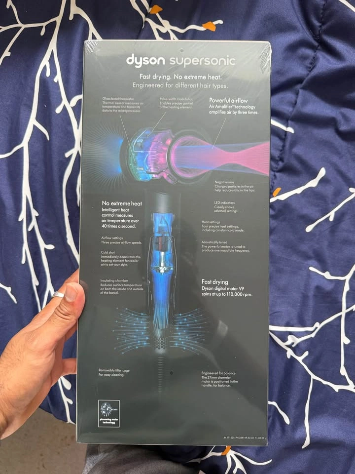 Brand new dyson supersonic hair dryer - photo 2