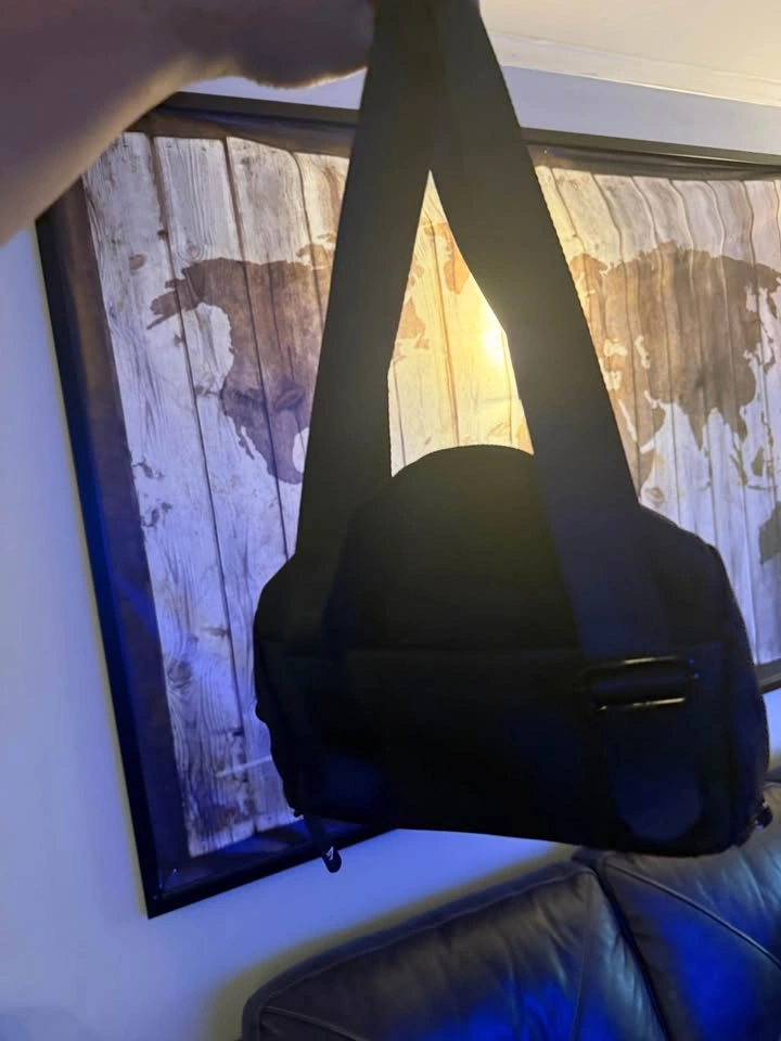 Gym shark bag and bottle - photo 5
