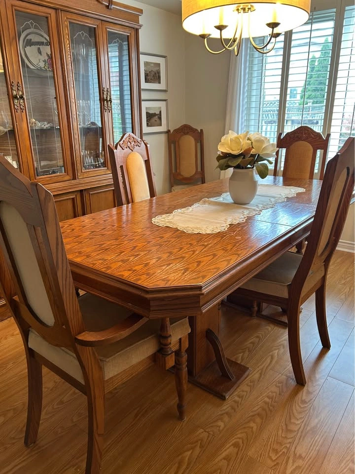 Moving Sale: Solid Wood Dining Set, Buffet/Hutch & Leather Sofas - photo 2