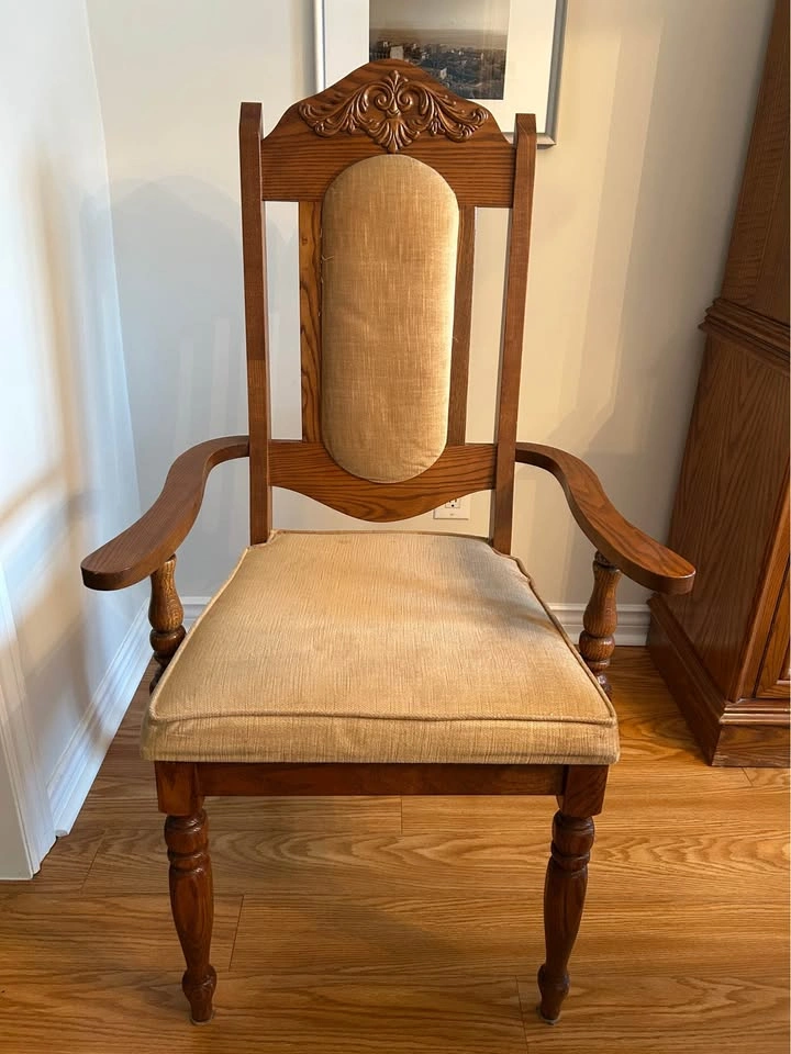 Moving Sale: Solid Wood Dining Set, Buffet/Hutch & Leather Sofas - photo 5