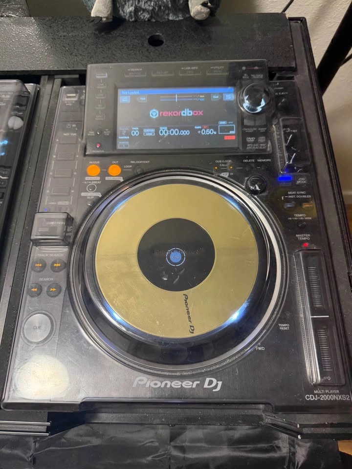FULL CDJ 2000 NXS2 + DJM900 NXS2 + ROKIT 6 Bundle Setup - photo 2