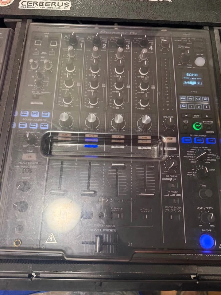 FULL CDJ 2000 NXS2 + DJM900 NXS2 + ROKIT 6 Bundle Setup - photo 3