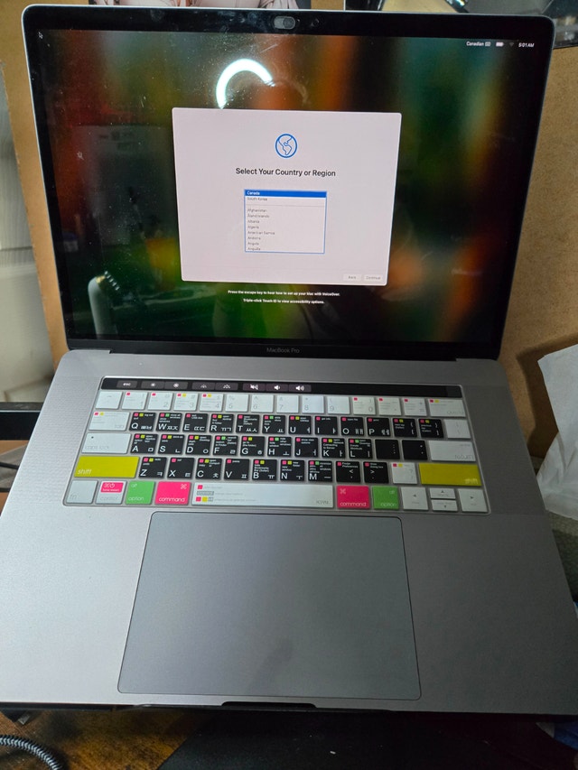 Apple MacBook Pro 15" (2018) A1990 | i7 | 16GB RAM | 256GB SSD - photo 4