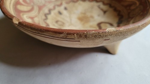 Vintage Hand Painted Tripod Bowl Folk Art Pottery - photo 2