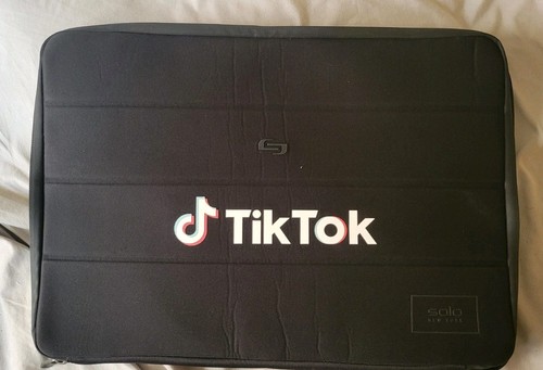 New Solo New York TikTok Branded Laptop Sleeve 16.5 x 12