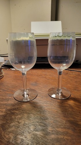 8-Piece "Instant Host" Glassware Bundle: Wine, Flutes & Tumblers - photo 2