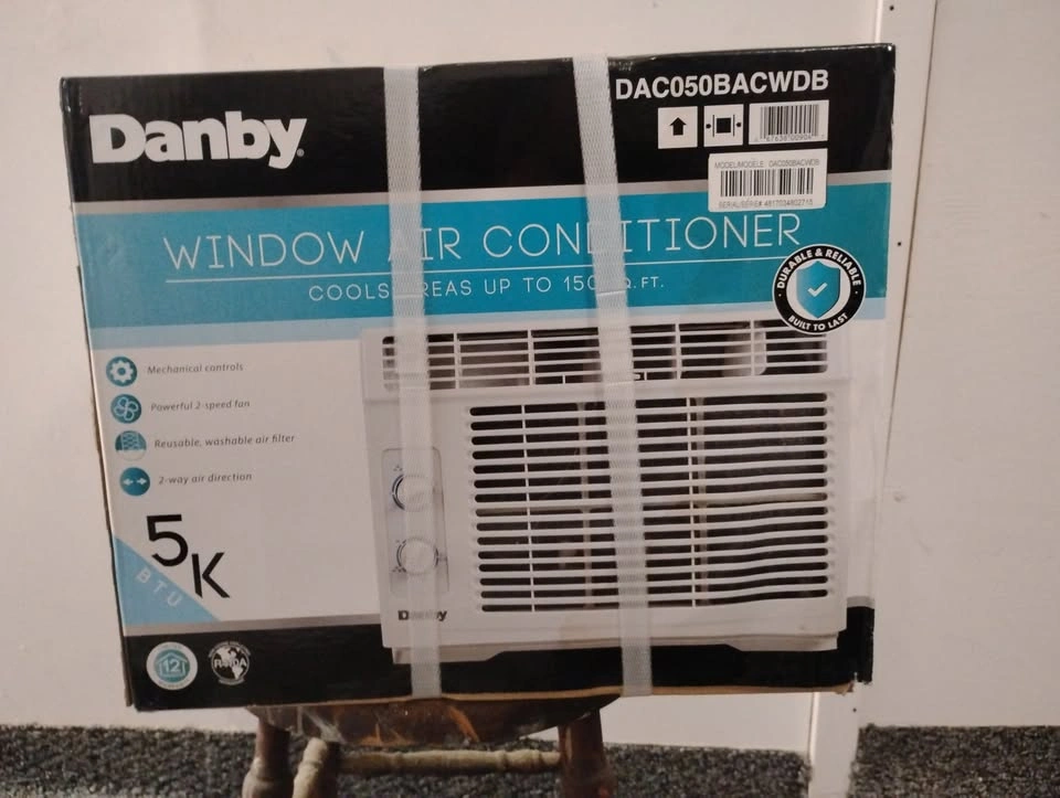 NEW IN THE BOX - Danby Window Air Conditioner - 5,000 BTU - photo 2