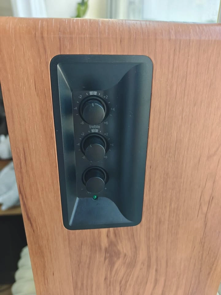 Edifier R1280T Powered Bookshelf Speakers - photo 3