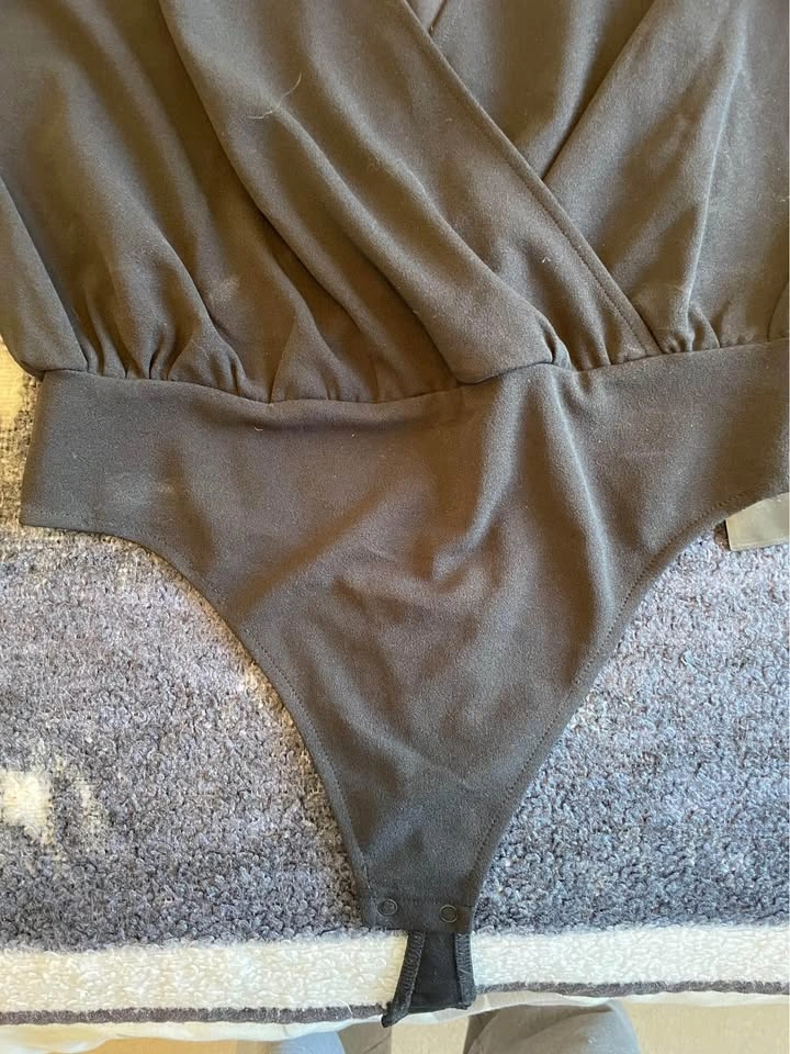 Nakd Deep V Bodysuit - photo 2