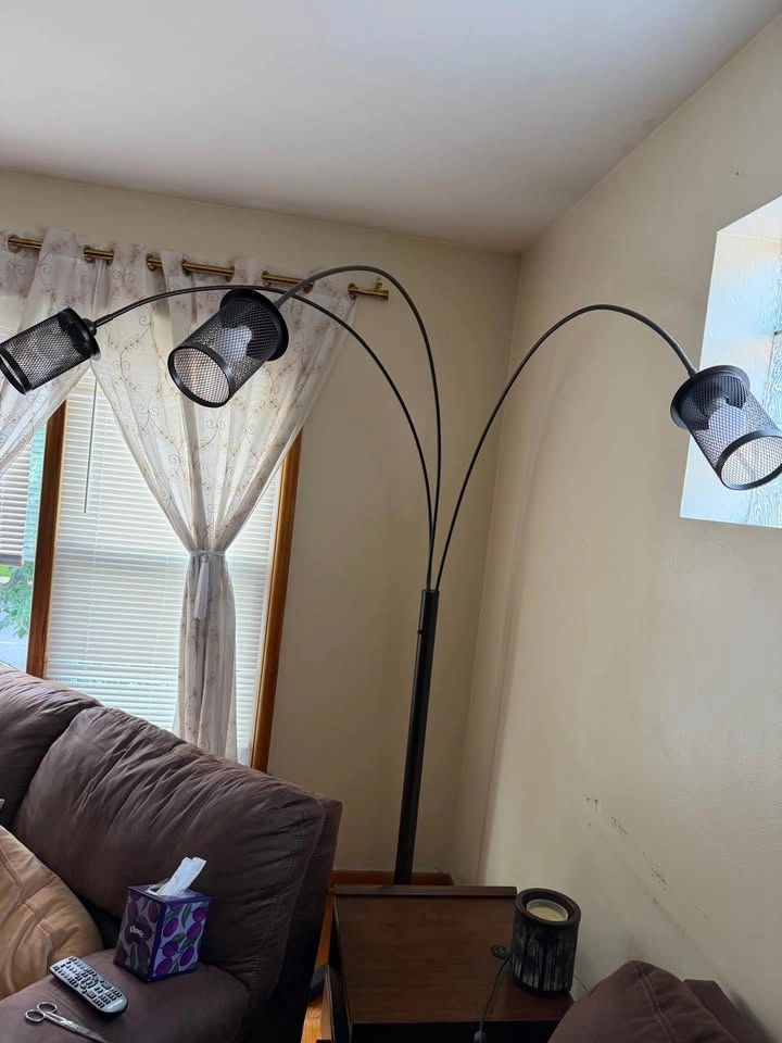 🖤 Ashley Arc Floor Lamp — 3 Lights - photo 2