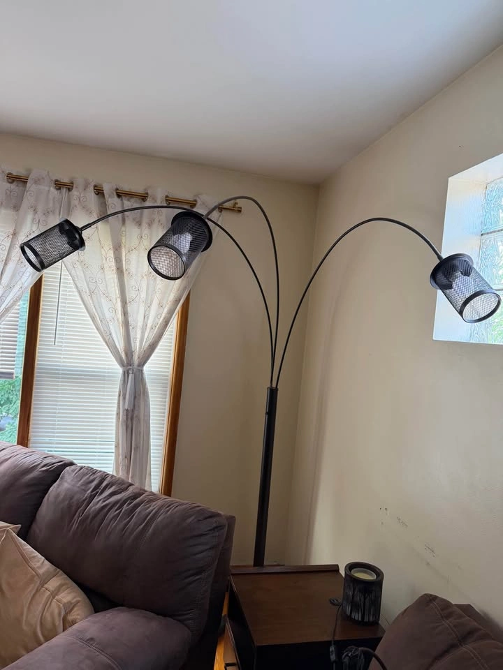 🖤 Ashley Arc Floor Lamp — 3 Lights - photo 3