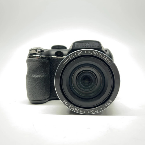 FujiFilm FinePix S4200 Black Digital Camera