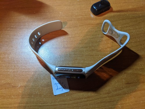 Fitbit Charge 5 FB421 Fitness Tracking Watch w/ Charger - photo 2