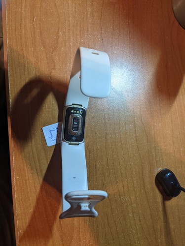 Fitbit Charge 5 FB421 Fitness Tracking Watch w/ Charger - photo 3