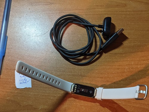 Fitbit Luxe FB422 Fitness Tracking Watch W/CHARGING USB CORD - photo 4