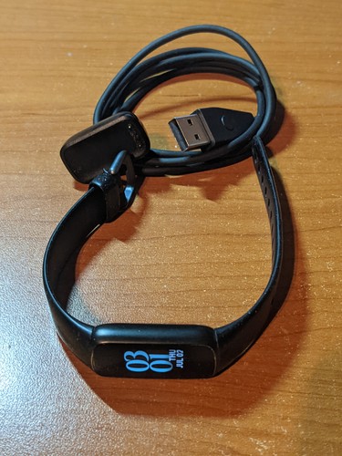 Fitbit Luxe FB422 Fitness Tracking Watch W/CHARGING USB CORD
