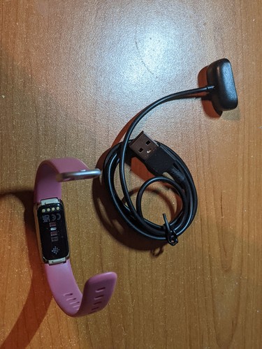 Fitbit Luxe FB422 Fitness Tracking Watch W/CHARGING USB CORD - photo 4