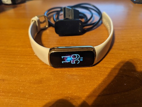 Fitbit Luxe FB422 Fitness Tracking Watch W/CHARGING USB CORD - photo 3