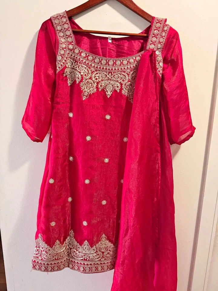Vibrant Red Embroidered 3-Piece Indian Suit (S/M)
