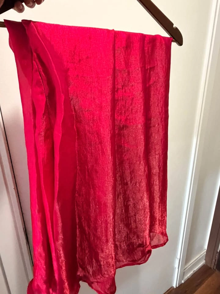 Vibrant Red Embroidered 3-Piece Indian Suit (S/M) - photo 5