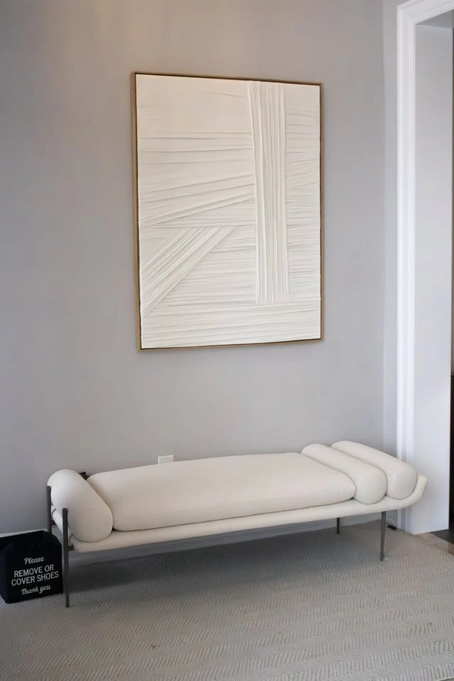 Modern Upholstered Bench – Entryway / End of Bed – Ivory - photo 2