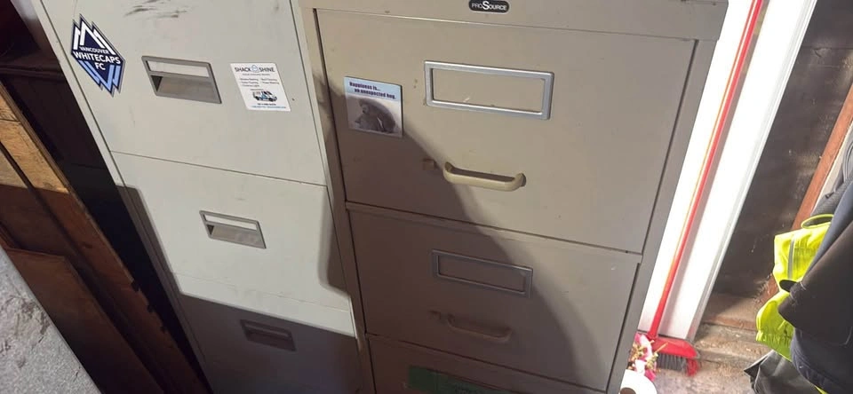 Free Filing Cabinets x2 office - photo 3