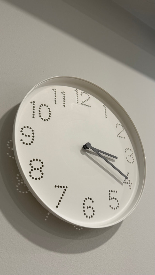 IKEA Pugg Clock - photo 2
