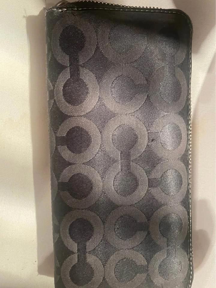 Coach Wallet - photo 2