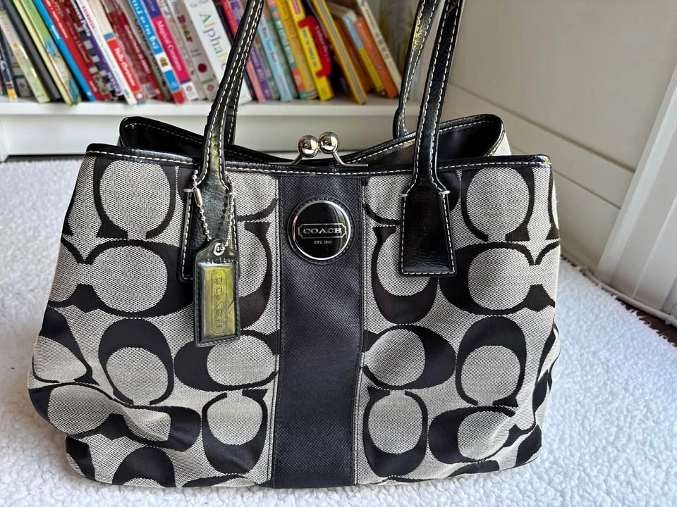 Coach Vintage Y2K Black Signature Canvas Tote Bag Kisslock