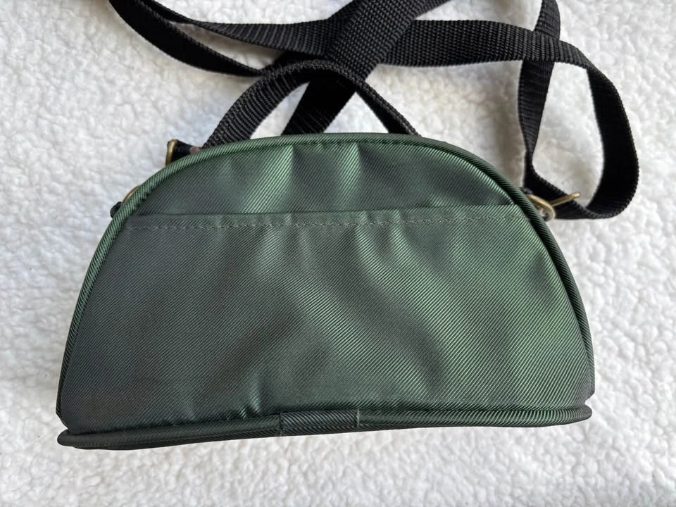 Ellesse Vintage Y2K RARE Green Half Circle Nylon Crossbody Bag - photo 5