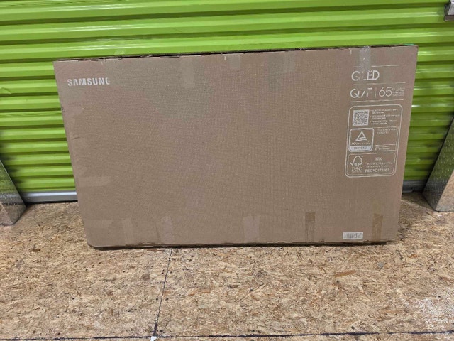 Brand New SAMSUNG 65" QLED TV