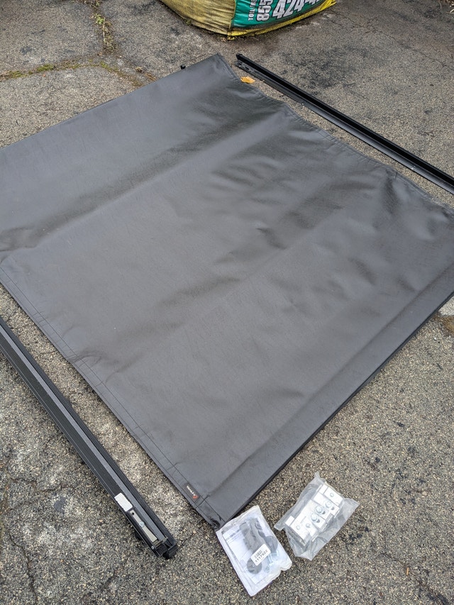 Ram 1500 tonneau cover $250