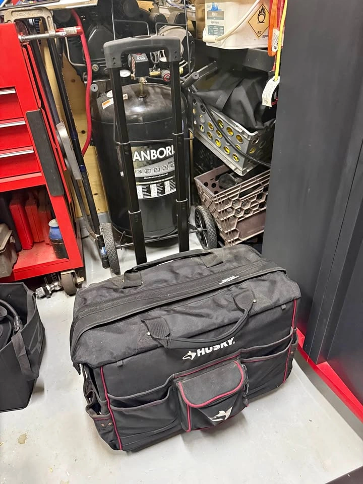 Husky Rolling Tool Bag (1ft x 2ft x 1.5ft)