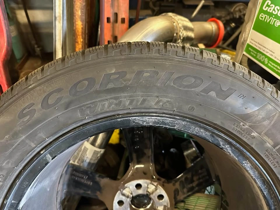 Jaguar 19 inch rims and Pirelli Scorpion Winter Tires - photo 3