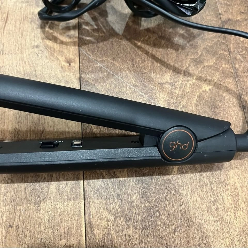 GHD Classic 1” Hair Straightener - photo 3