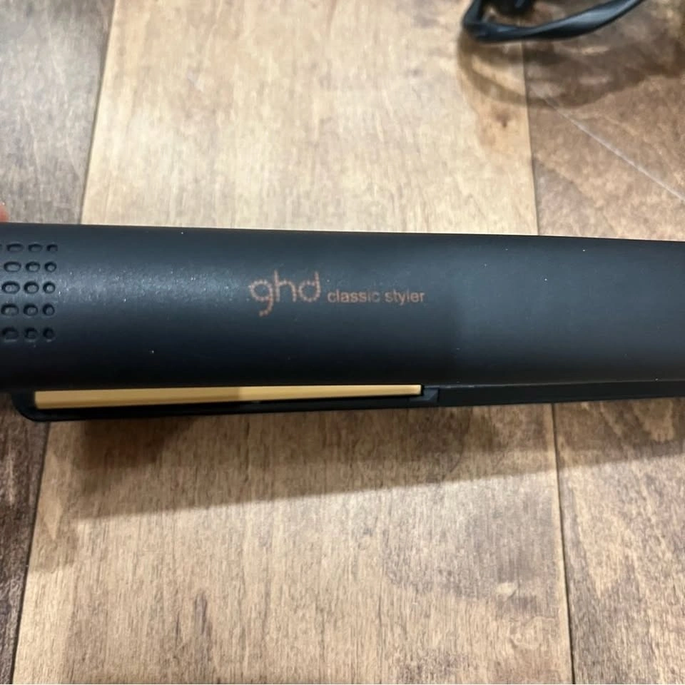 GHD Classic 1” Hair Straightener - photo 4