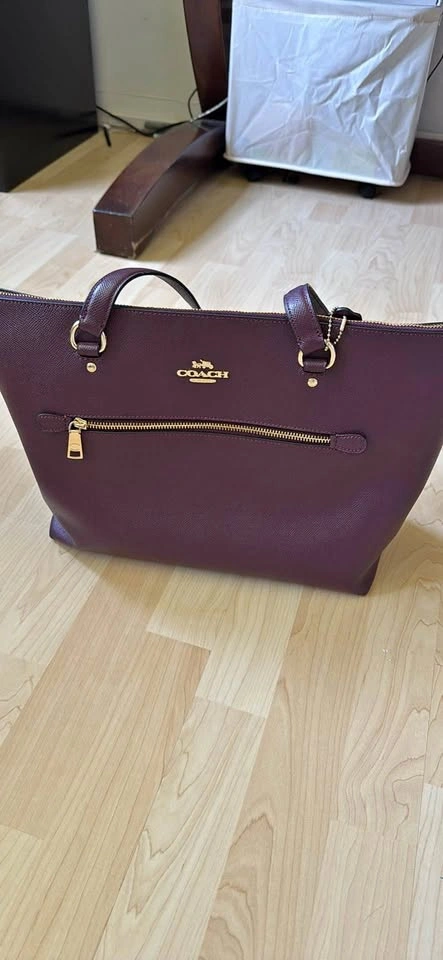 Coach Crossgrain Leather Gallery Tote Bag