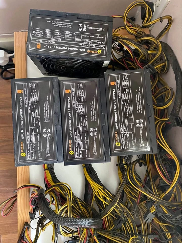 X4 1600 Watt Power Supplies OBO