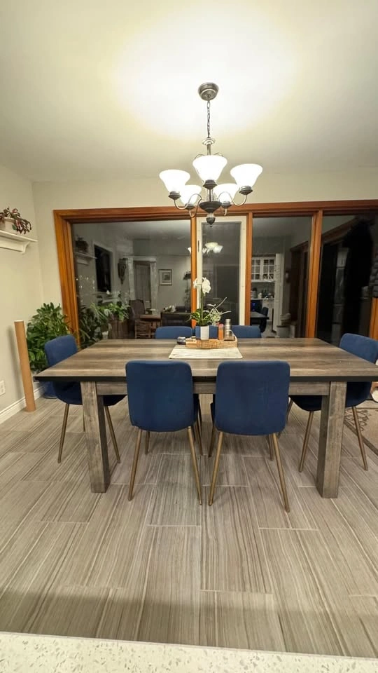 5-Light Bronze Chandelier – Dining Room / Kitchen - photo 2