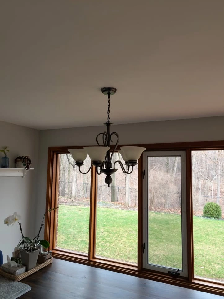5-Light Bronze Chandelier – Dining Room / Kitchen - photo 3