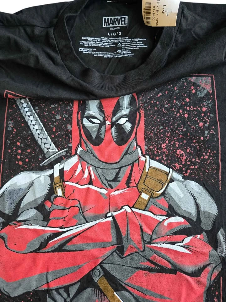 Deadpool Marvel Unisex Black Graphic Tee L – Red Splatter - photo 4